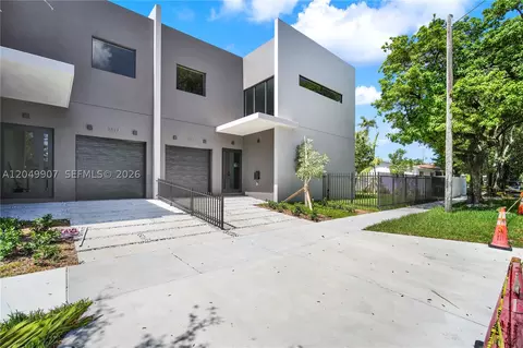 3437 SW 29th St #3437, Miami, FL 33133