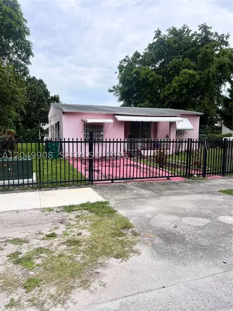 2251 NW 93rd Ter, Miami, FL 33147
