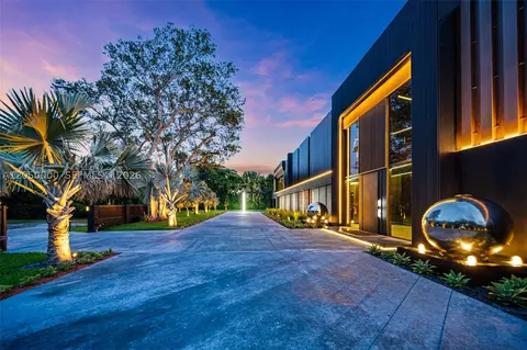 Other - 13500 SW 69th Ave, Pinecrest, FL 33156 photo 28 of 37