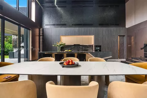 Dining - 13500 SW 69th Ave, Pinecrest, FL 33156 photo 3 of 4