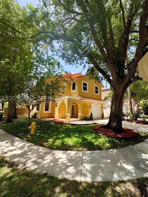 9833 NW 5th Ct, Plantation, FL 33324