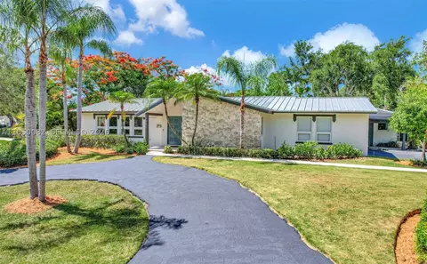 6952 SW 149th Ter, Palmetto Bay, FL 33158