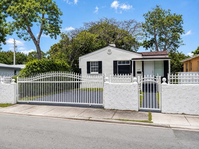 1114 NW 59th St, Miami, FL 33127