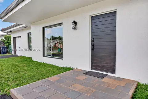 8024 SW 91st Ave, Miami, FL 33173