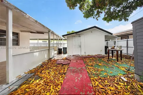 Exterior - 6161 E 4th Ave, Hialeah, FL 33013 photo 6 of 7