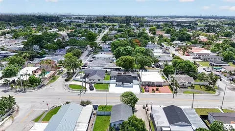 View/Area - 6161 E 4th Ave, Hialeah, FL 33013 photo 4 of 12
