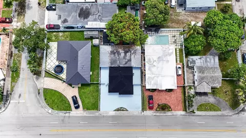 View/Area - 6161 E 4th Ave, Hialeah, FL 33013 photo 2 of 12