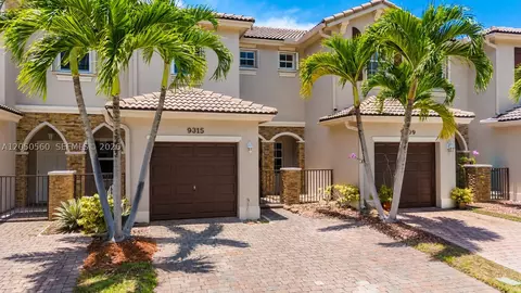 9315 SW 221 St, Cutler Bay, FL 33190