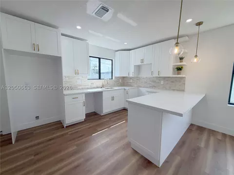 14740 Polk St, Miami, FL 33176