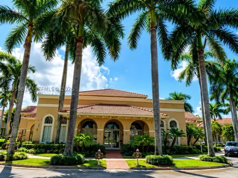 8936 W Flagler St #108, Miami, FL 33174