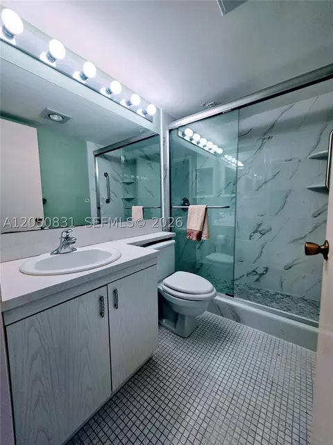 Bath - 3076 Exeter E #3076, Boca Raton, FL 33434 photo 1 of 5