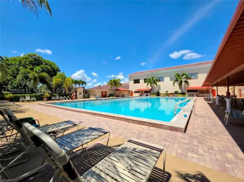 Exterior - 3076 Exeter E #3076, Boca Raton, FL 33434 photo 7 of 8