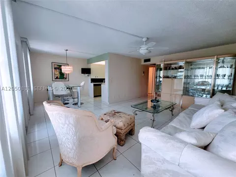 Living - 3076 Exeter E #3076, Boca Raton, FL 33434 photo 2 of 3