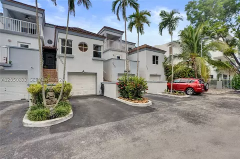 2404 NE 135th St #2404, North Miami, FL 33181