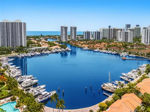21399 Marina Cove Cir #M-15, Aventura, FL 33180