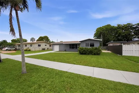 2901 Cleveland St, Hollywood, FL 33020