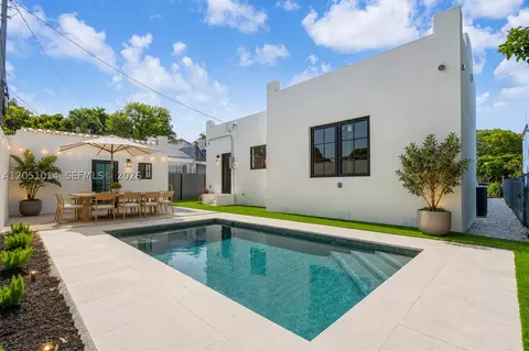 1760 SW 16th Ter, Miami, FL 33145