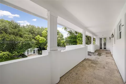Other - 6845 SW 98th St, Pinecrest, FL 33156 photo 3 of 8