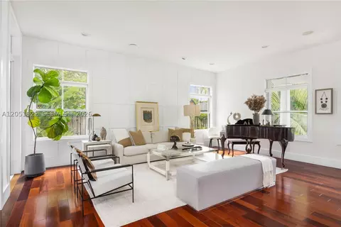 Living - 6845 SW 98th St, Pinecrest, FL 33156 photo 1 of 3