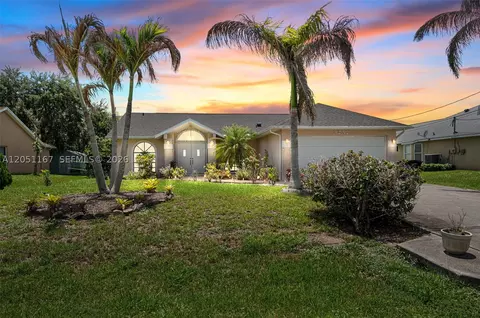 3257 SE Pinto St, Port Saint Lucie, FL 34984