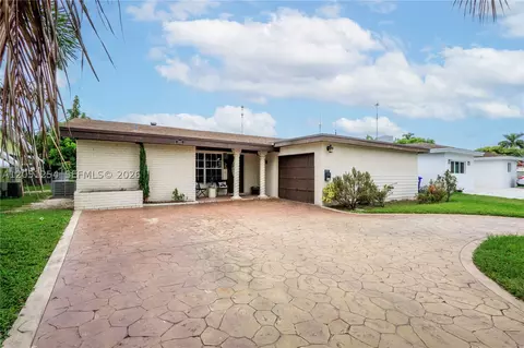 3821 E Lake Ter, Miramar, FL 33023