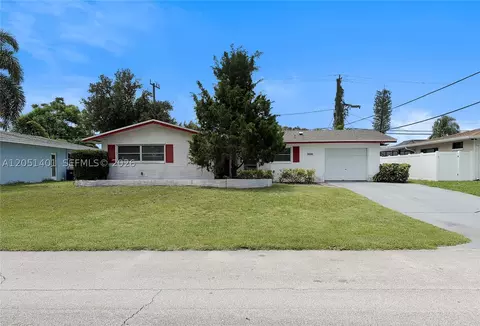 3696 Dogwood Ave, Palm Beach Gardens, FL 33410