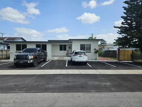 9415 SW 9417 Sw 38th St, Miami, FL 33165
