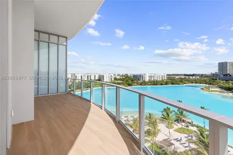 2411 Laguna Cr #611, Miami, FL 33181