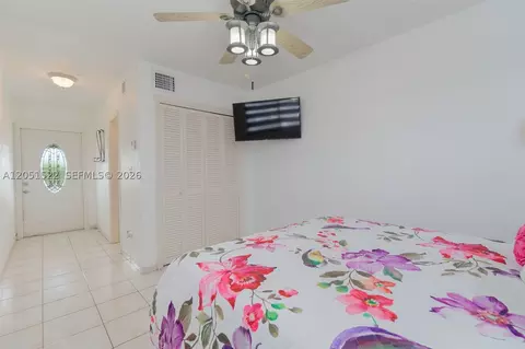 Bedroom - 6320 E 4th Ave, Hialeah, FL 33013 photo 4 of 4