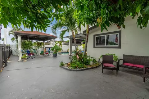 Exterior - 6320 E 4th Ave, Hialeah, FL 33013 photo 9 of 12