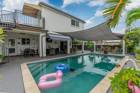 Exterior - 6320 E 4th Ave, Hialeah, FL 33013 photo 5 of 12