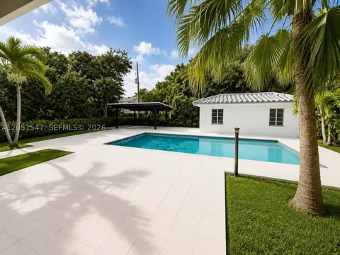 859 NE 115th St, Biscayne Park, FL 33161