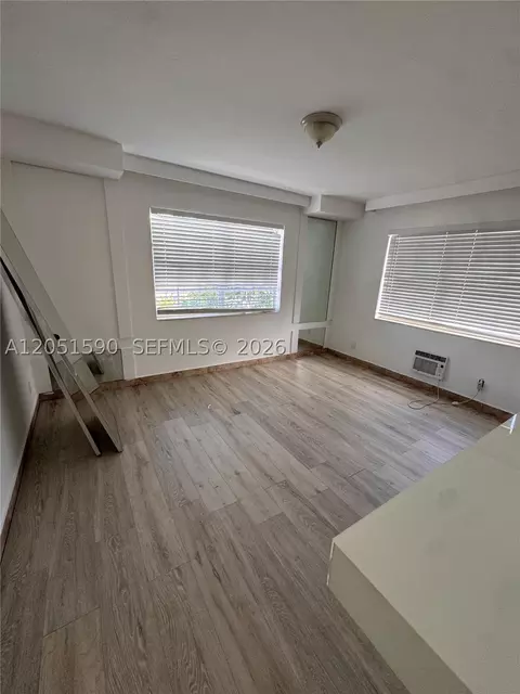 7800 Byron Ave, Miami Beach, FL 33141