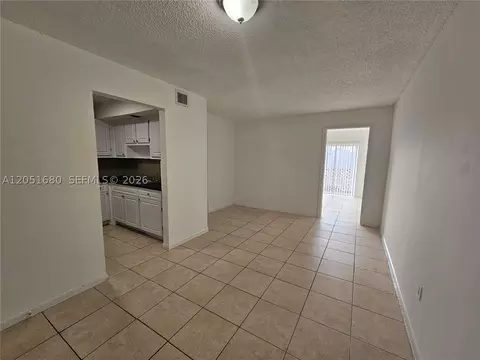 3610 NW 21st St #206, Lauderdale Lakes, FL 33311
