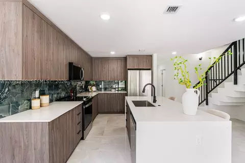 536 NW 14 Ct, Florida City, FL 33034