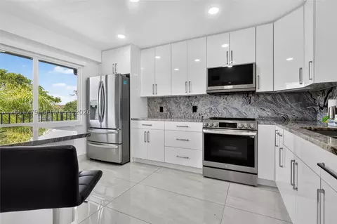 1501 SW 134th Way #403D, Pembroke Pines, FL 33027