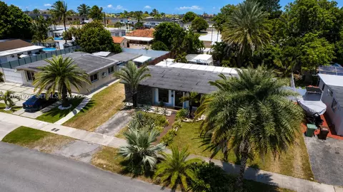 View/Area - 5865 W 13 Ave, Hialeah, FL 33012 photo 2 of 3