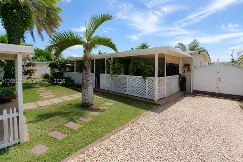 Exterior - 5865 W 13 Ave, Hialeah, FL 33012 photo 3 of 4
