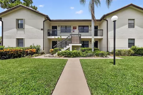 7626 Tahiti Ln #204, Lake Worth, FL 33467