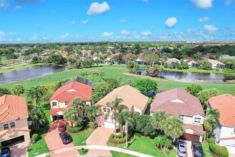 1637 SW 156th Ave, Pembroke Pines, FL 33027
