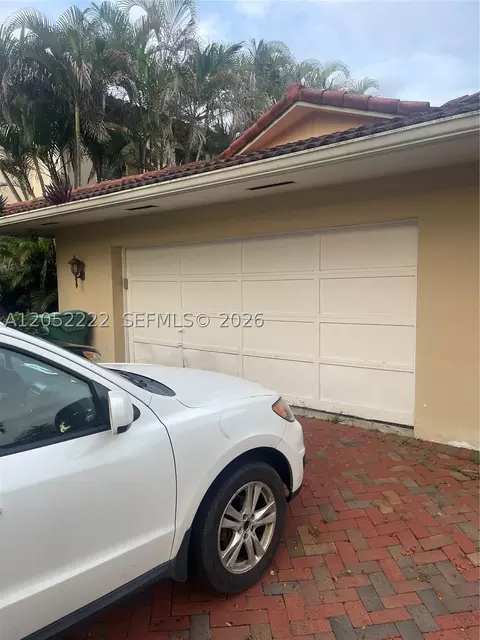 16120 E Troon Cir, Miami Lakes, FL 33014 photo 5
