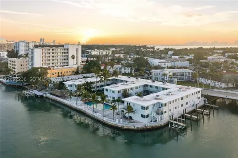 7207 Bay Dr #21, Miami Beach, FL 33141