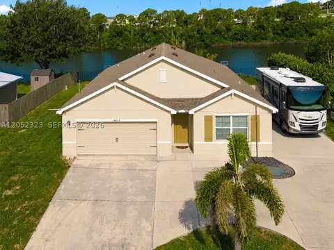 4650 SW Babylon St, Port Saint Lucie, FL 34953