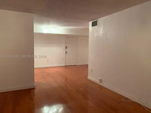 911 E Ponce De Leon Blvd #403, Coral Gables, FL 33134