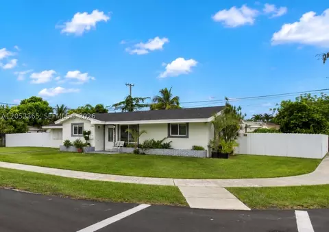 11241 SW 177th St, Miami, FL 33157