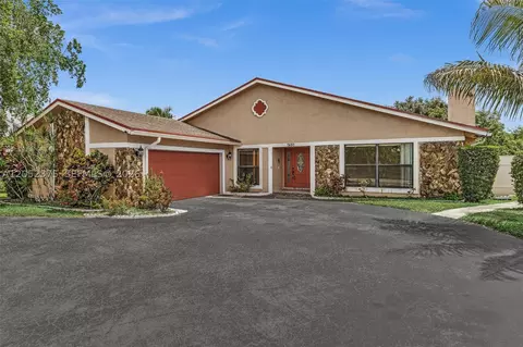 7480 NW 37th Ct, Lauderhill, FL 33319