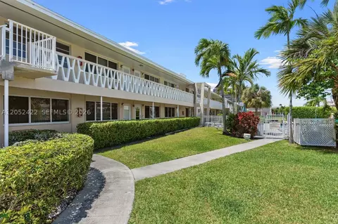 900 Atlantic Shores Blvd #116, Hallandale Beach, FL 33009