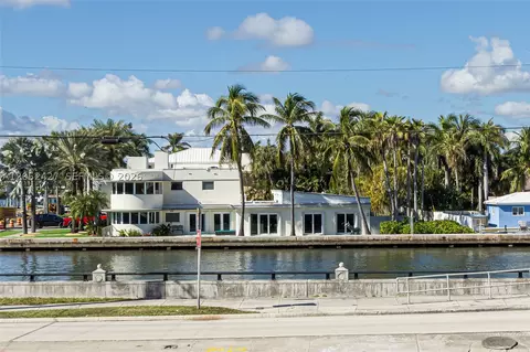 211 S Ocean Dr #205, Hollywood, FL 33019