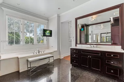 Bath - 6201 Chapman Field Dr, Pinecrest, FL 33156 photo 1 of 7