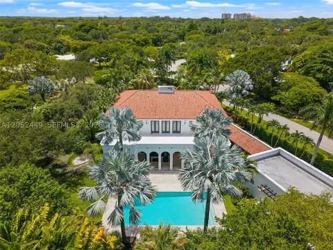 View/Area - 6201 Chapman Field Dr, Pinecrest, FL 33156 photo 2 of 8